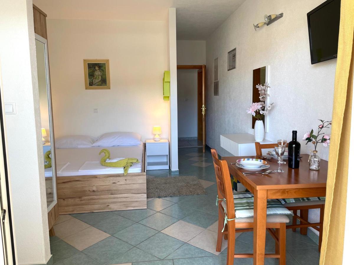 Apartments Molo Mare Hvar Town Exterior foto